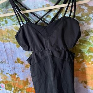 lululemon black strappy back tank